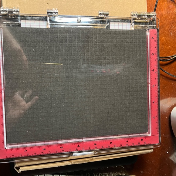 EUC Red Mini Misti Stamping Tool - Picture 3 of 7